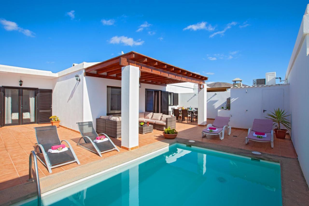 Villa Jesús Lanzarote-papagayo *